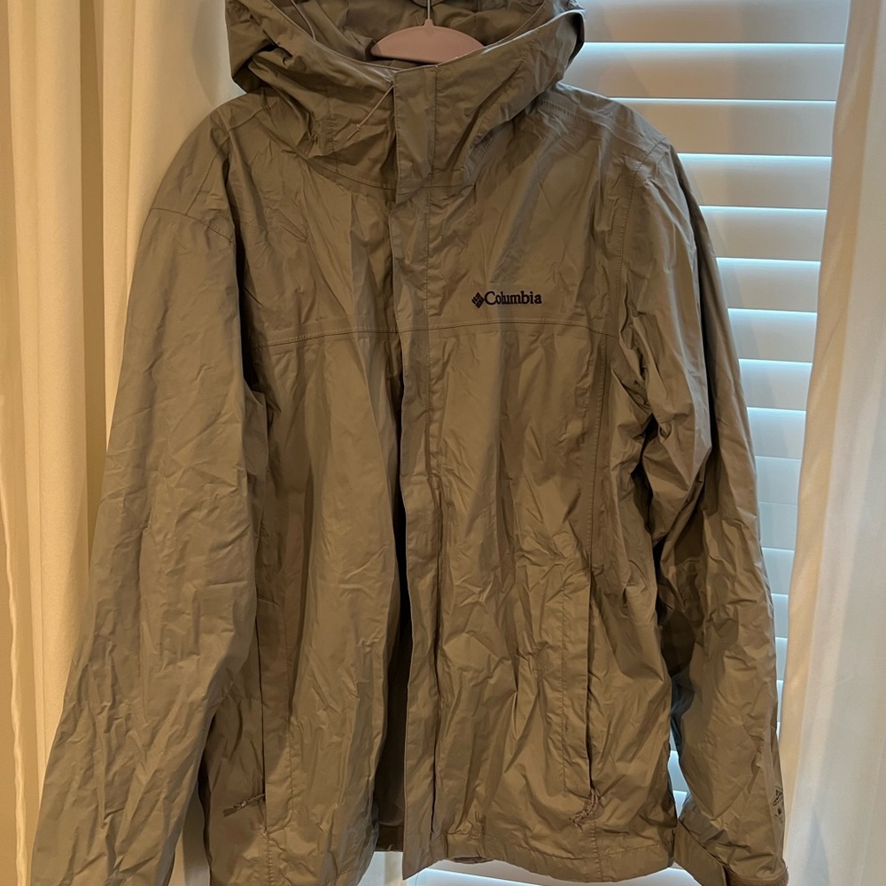 Columbia Grey Hooded Windbreaker/Rain coat